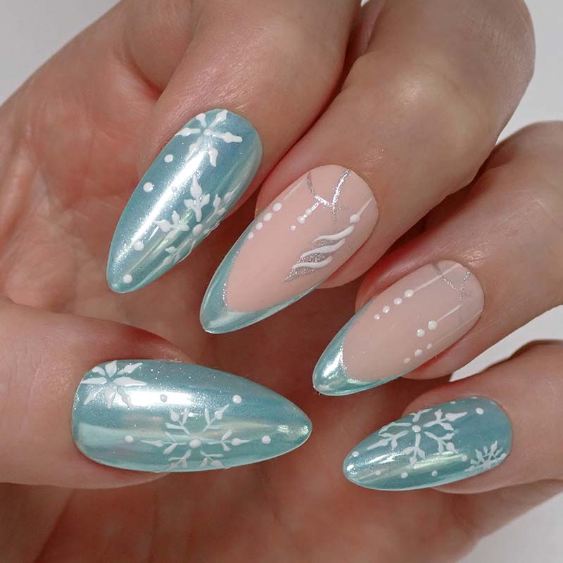 How To Do Mirror Christmas Nails With Snowflakes