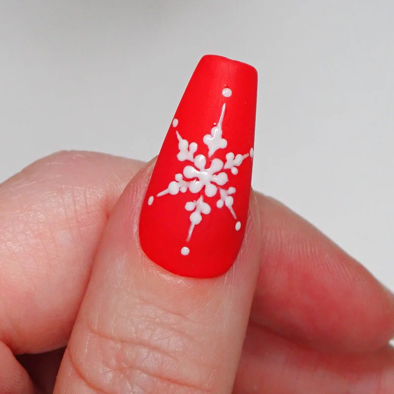 DIY Gel Polish Snowflake Nail Art for&nbsp;Beginners
