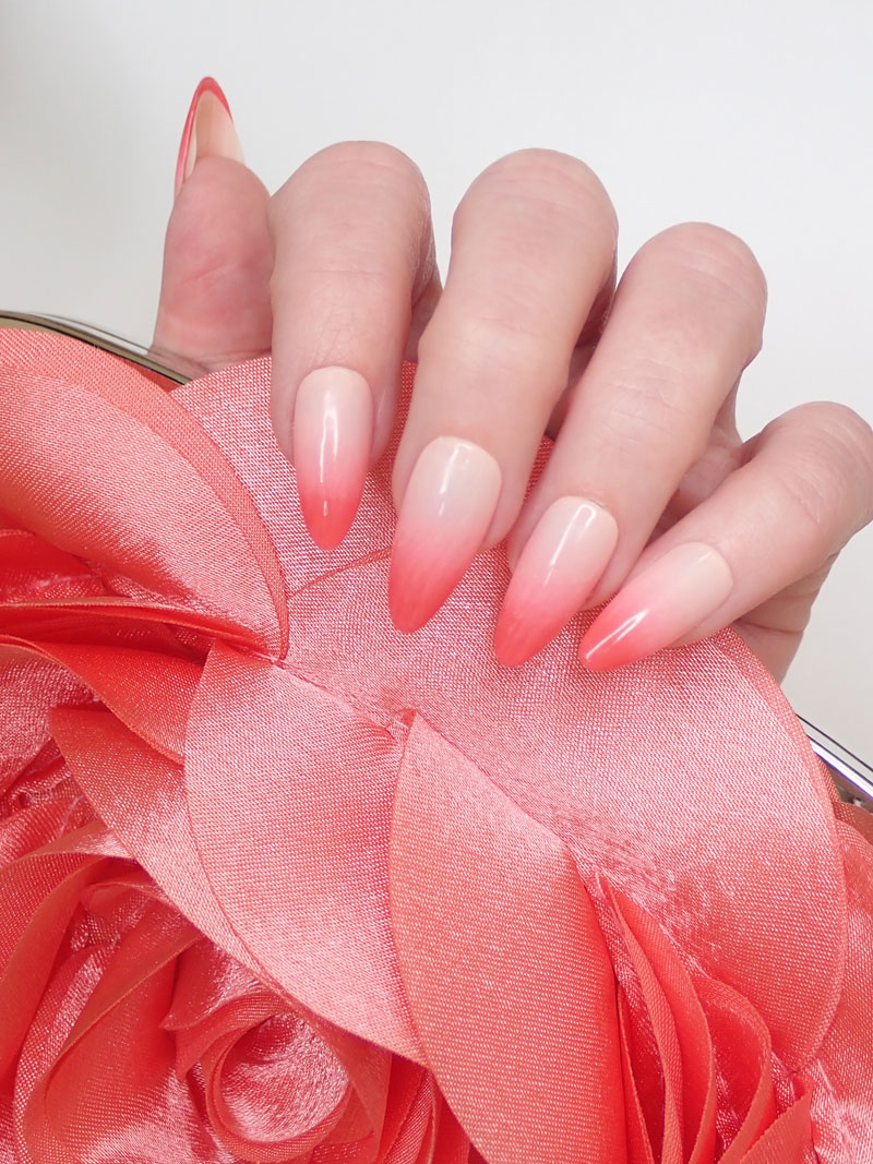 How to Create Romantic & Elegant Dusty Pink Ombre Nails for a Retro Chic&nbsp;Look